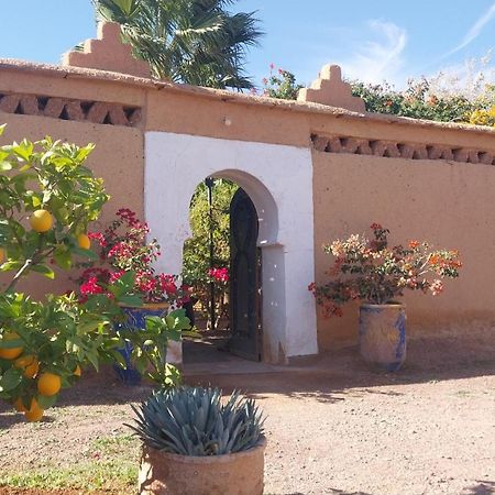 Auberge Bassou Nkob Екстериор снимка