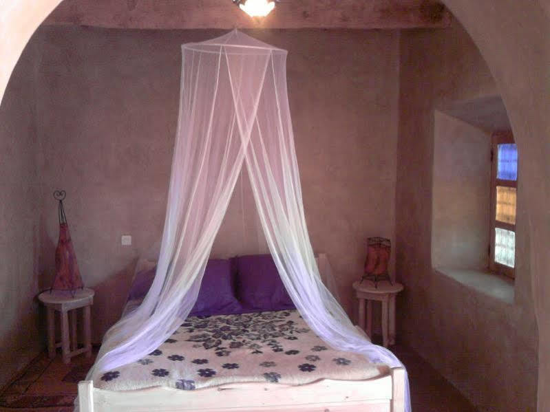 Auberge Bassou Nkob Екстериор снимка