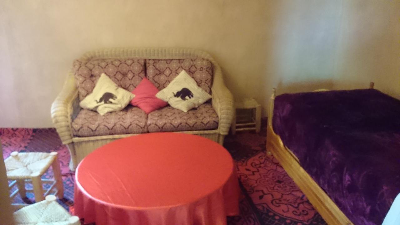 Auberge Bassou Nkob Екстериор снимка